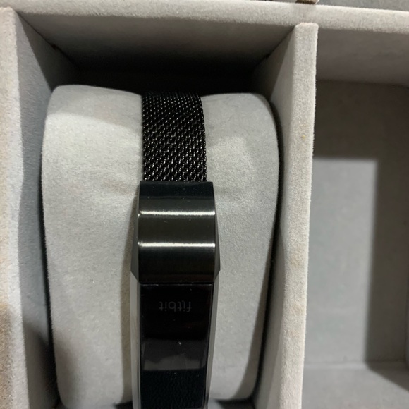 Fit bit - Picture 1 of 1